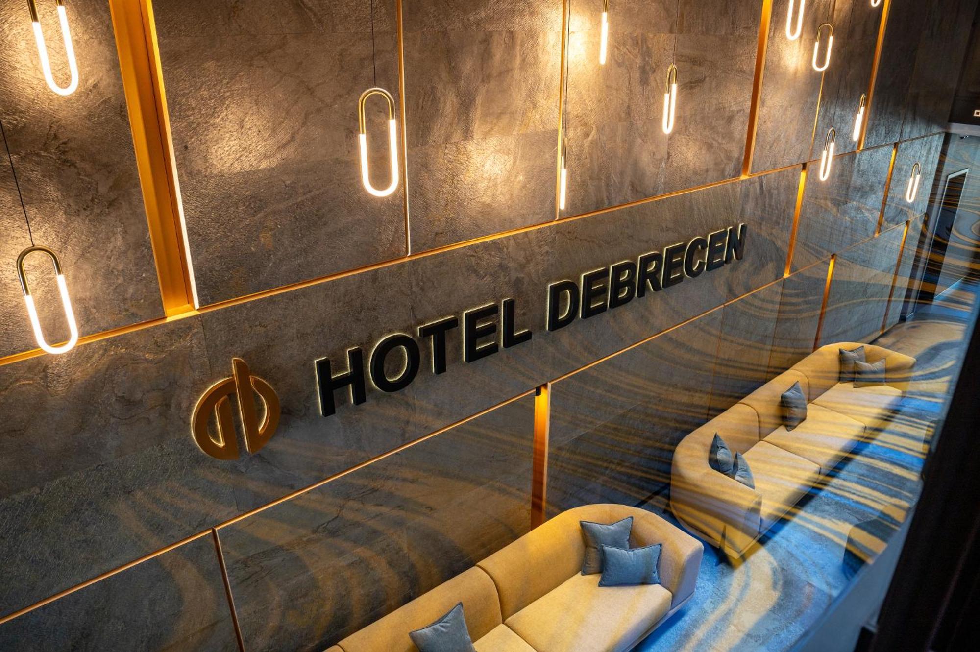Hotel Debreţin Exterior foto